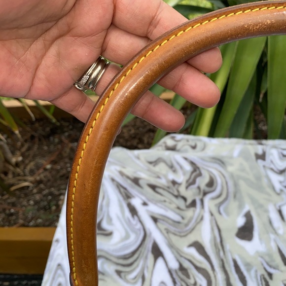 SOLD-Authentic Louis Vuitton Shoulder Bag Loopin - Picture 7 of 16